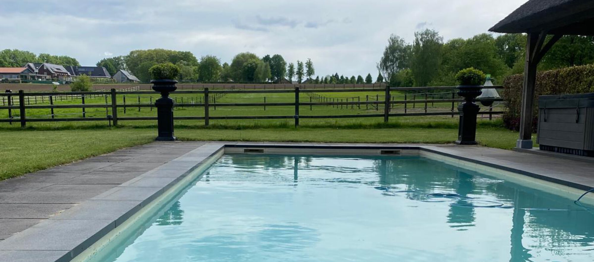 Ardalos luxe betonnen tuin-elementen